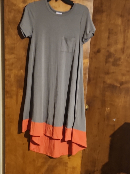 LuLaRoe Dresses & Skirts - LuLaRoe Gray Dress with Coral Hem High-Low Swing